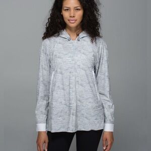Lululemon Sun Showers Jacket in Heather Gray